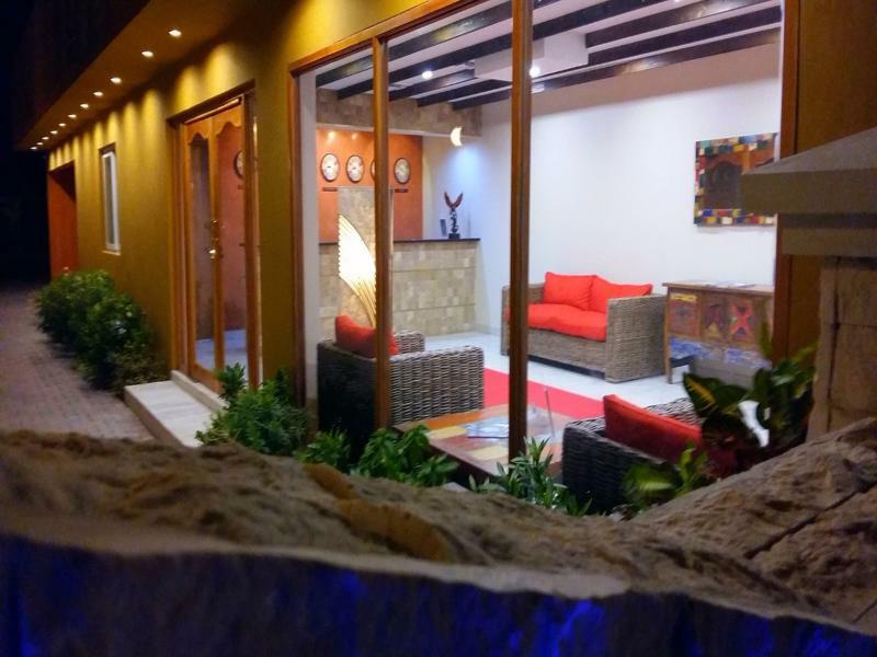 אורנג'סטאד Dorado Eagle Beach Hotel מראה חיצוני תמונה