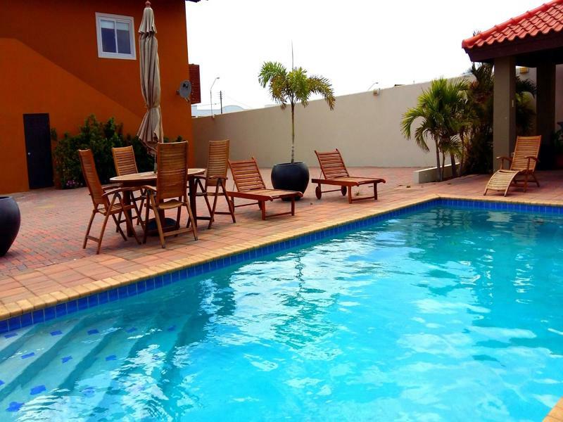 אורנג'סטאד Dorado Eagle Beach Hotel מראה חיצוני תמונה