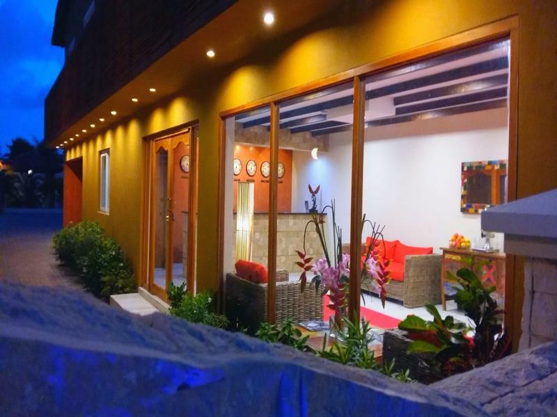 אורנג'סטאד Dorado Eagle Beach Hotel מראה חיצוני תמונה