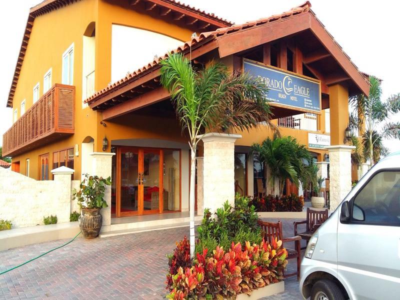 אורנג'סטאד Dorado Eagle Beach Hotel מראה חיצוני תמונה